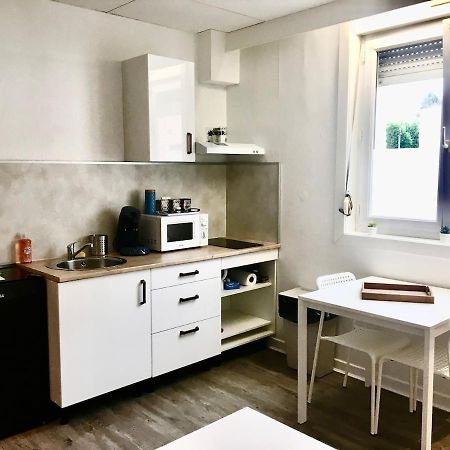 Studio Proche Centre, Zoo Et Axes Routiers Apartment Maubeuge Exterior foto